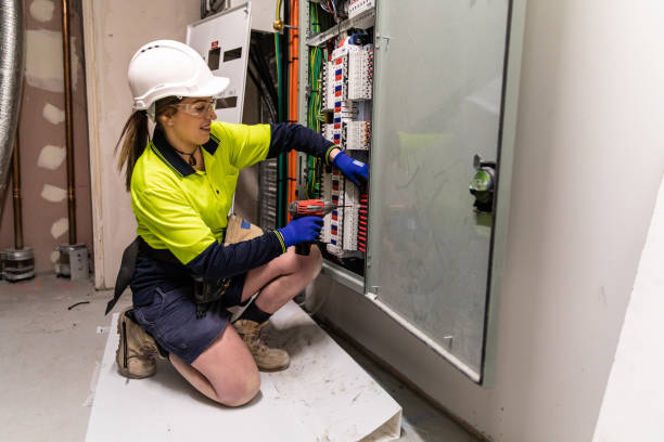 Best Electrical Contractors for Businesses  in Huxley, IA